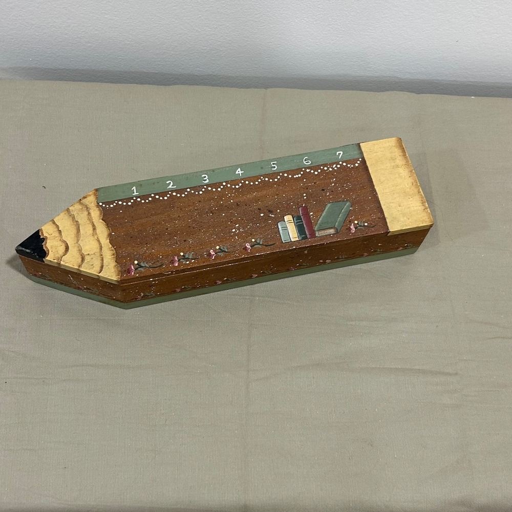 Vintage Hand Painted Folk Art Pencil storage